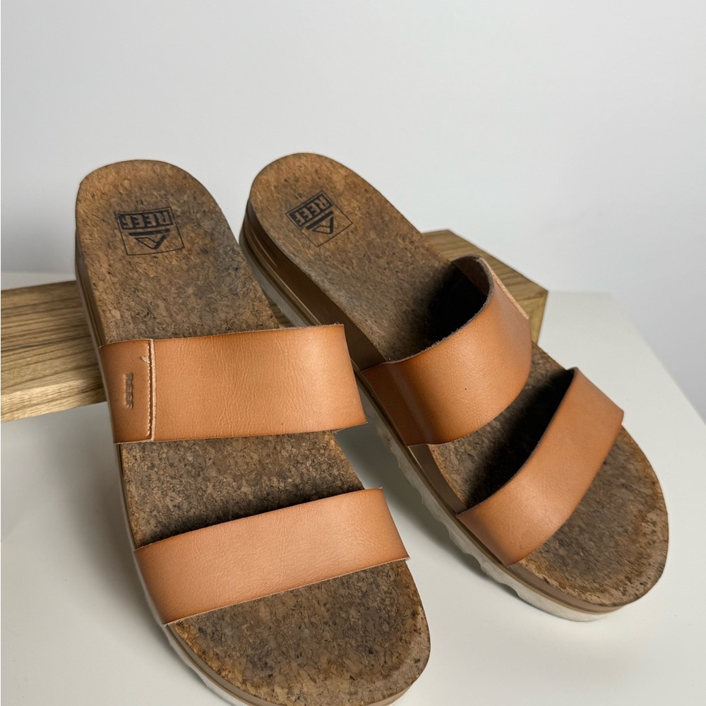 REEF Women’s Cushion Vista Hi Sandals Well Worn